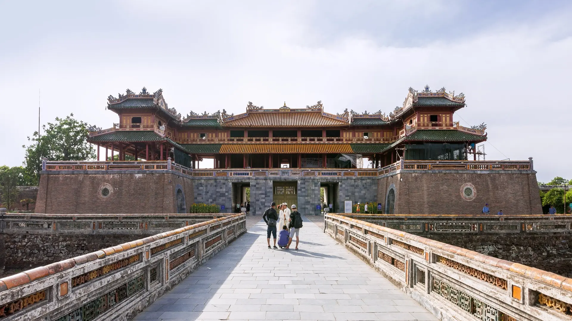 La porte du Midi de la citadelle impériale de Hué, au centre du Vietnam